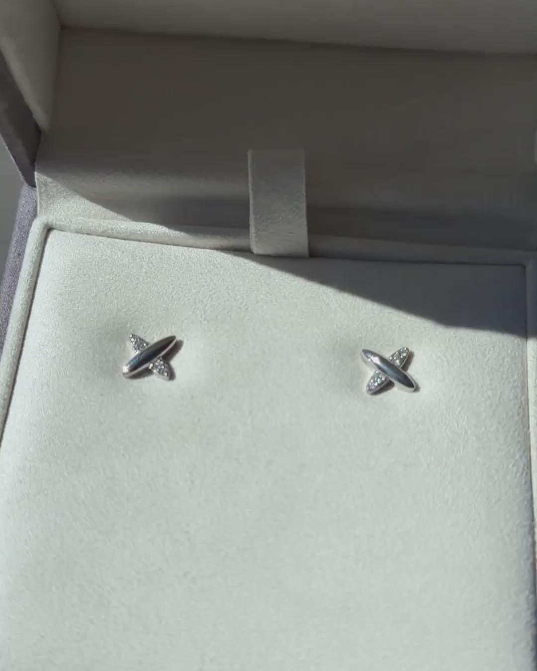 18ct White Gold
